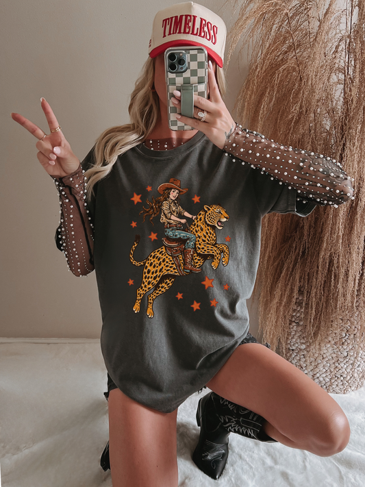 Cowgirl ridin Leopard