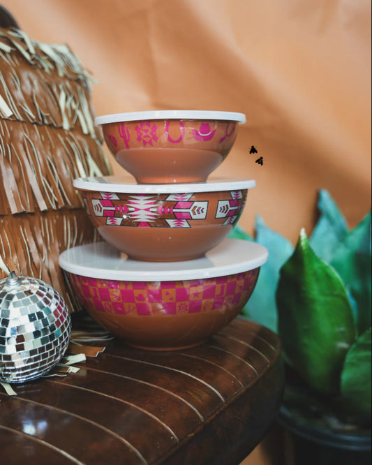 Western mixing bowls