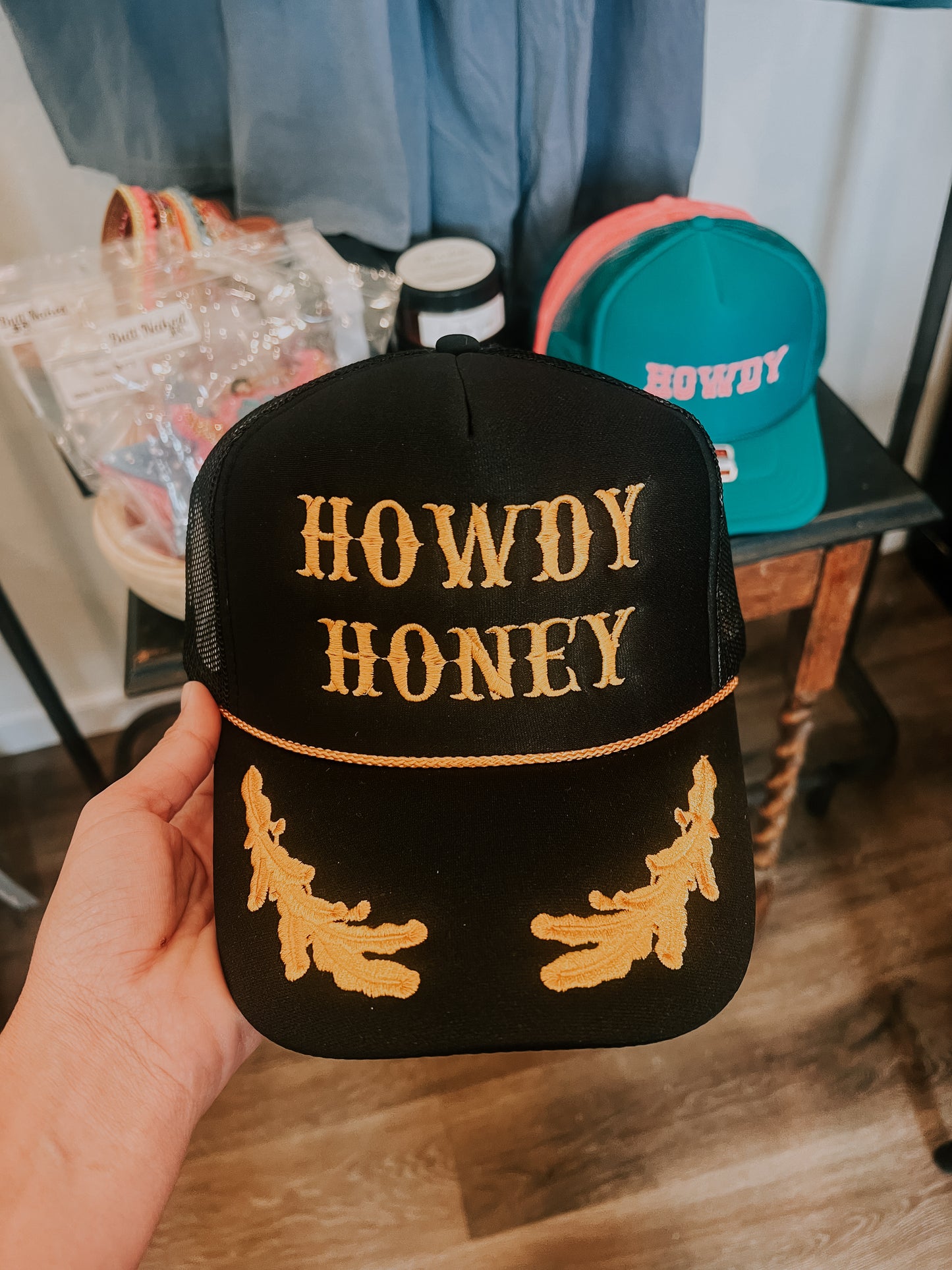 Howdy honey Tee